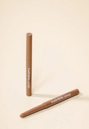 ดินสอเขียนขอบปาก Twinkle Pop Over สีเบจอมเทา จาก CLIO