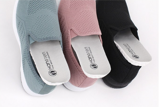 รองเท้าผ้าใบแบบสวม Hang Ten สำหรับผู้หญิง รุ่น HT-72 สวมใส่สบาย ทำจากผ้าตาข่ายระบายอากาศได้ดี สีฟ้า