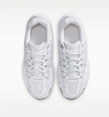 รองเท้าวิ่ง Nike สำหรับผู้หญิง รุ่น P6000 NOKND