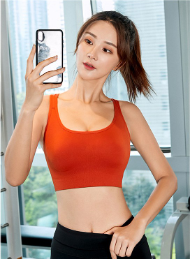 เสื้อชั้นในแบบสายไขว้สำหรับโยคะและพิลาทิสจาก Fianist