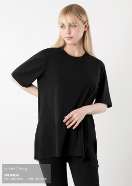 เสื้อยืดแขนสั้นผ่าข้างทรงโอเวอร์ไซส์สำหรับผู้หญิง Armedes รุ่น AR-239 ทำจากผ้าพีชทัช
